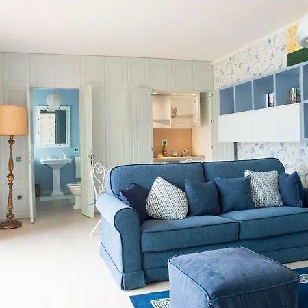 Delle Edere Lake View Apartment *
